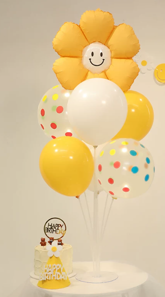 Sunflowers and smile balloons as bright kids' birthday decoration in Magdeburg