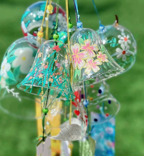 Wind chime painting as a creative birthday project in Magdeburg for older kids and teens