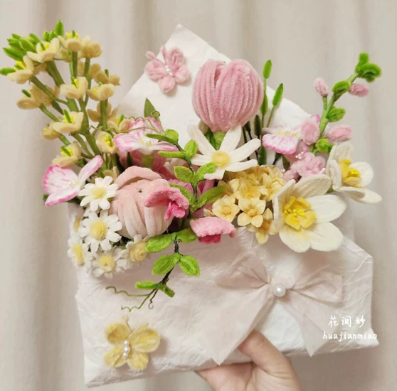 DIY-Sets Blumenumschlag · Buch der Wolken und Berge Detail 2 bei Kleines Glück in Magdeburg