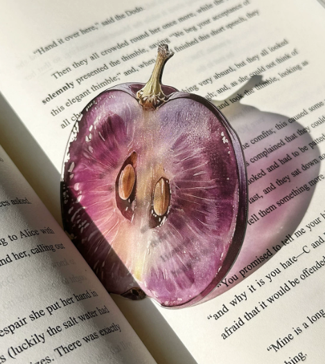 Fruit bookmark - Grape at Kleines Glück in Magdeburg