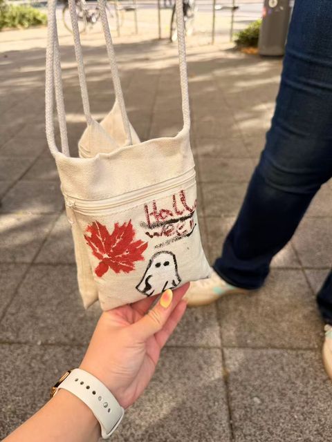 Small shoulder bag with a ghost and autumn leaf