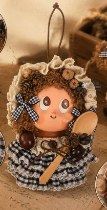 Pod doll · finished, entirely handmade at Kleines Glück in Magdeburg